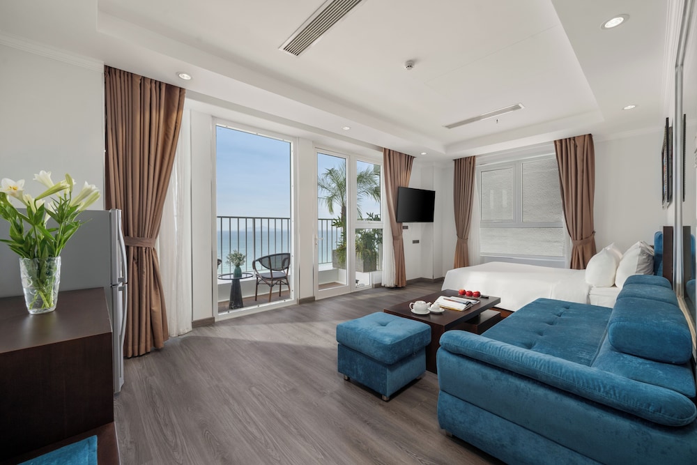 BlueSun Danang Beach Hotel 46/67