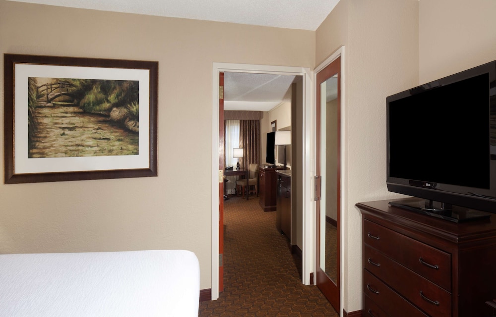 Embassy Suites by Hilton Dallas Near the Galleria 16/71