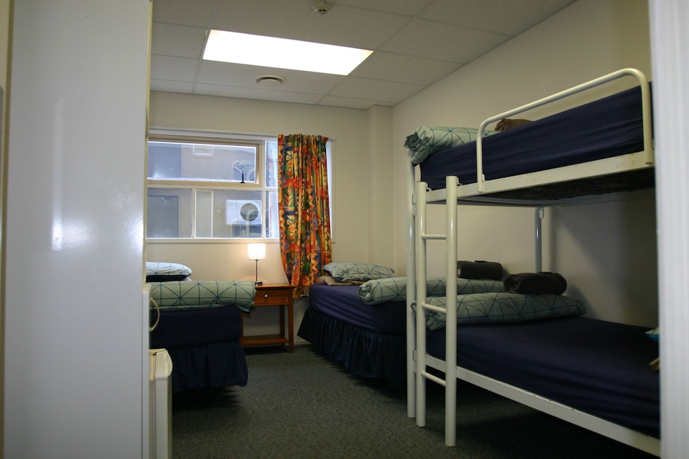 Backpackers Central Hamilton 21/34