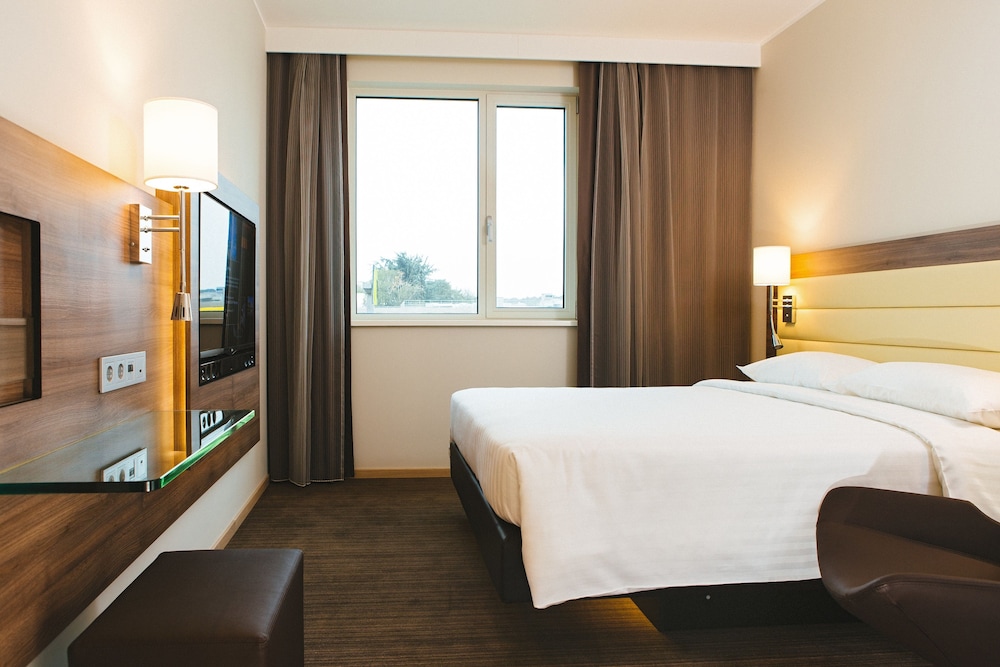 MOXY FRANKFURT ESCHBORN 18/39