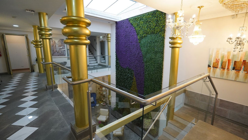 Adamas House Hotel 26/50