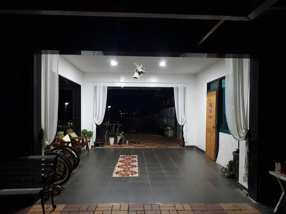 Tongyeong Pungcha Maeul Iris Pension 42/50