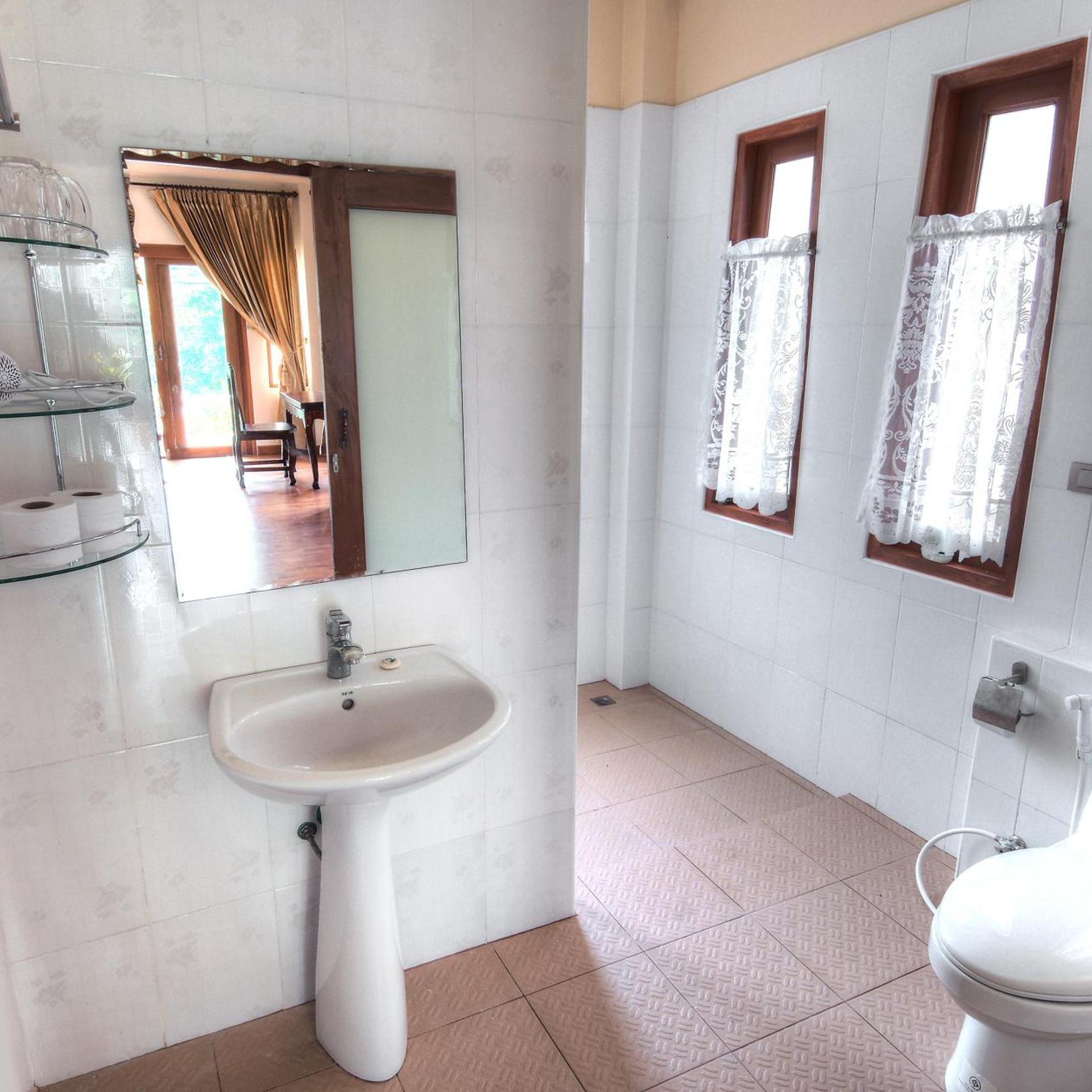 بنغل بسرير كينج بإطلالة على الحديقة، Khanom Hill Resort 4/4