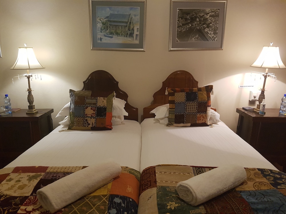 Steytlerville Villa Guest house 18/39