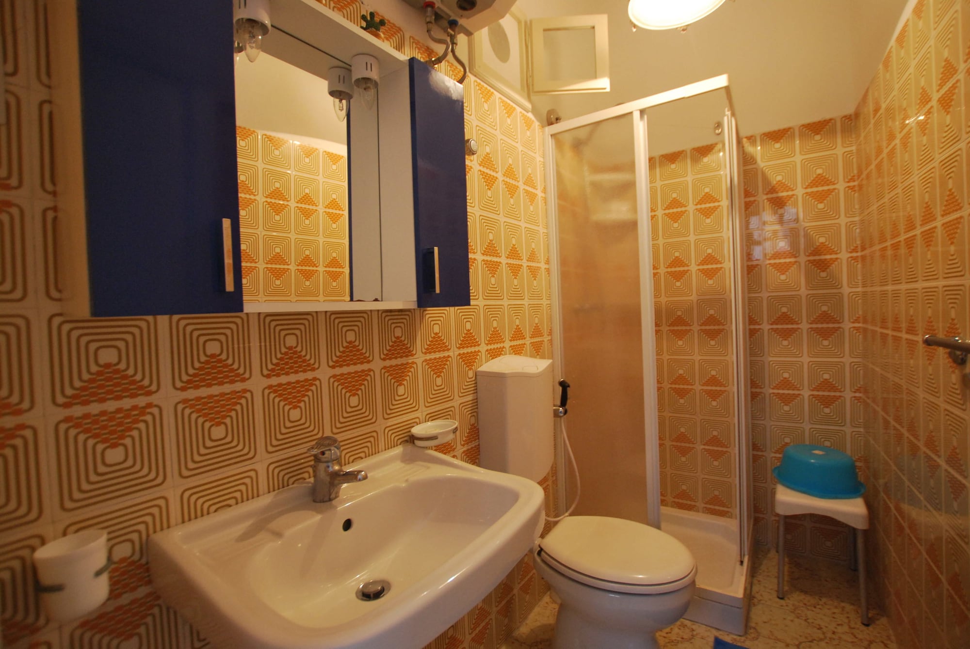 1 BEDROOM, APARTMENT