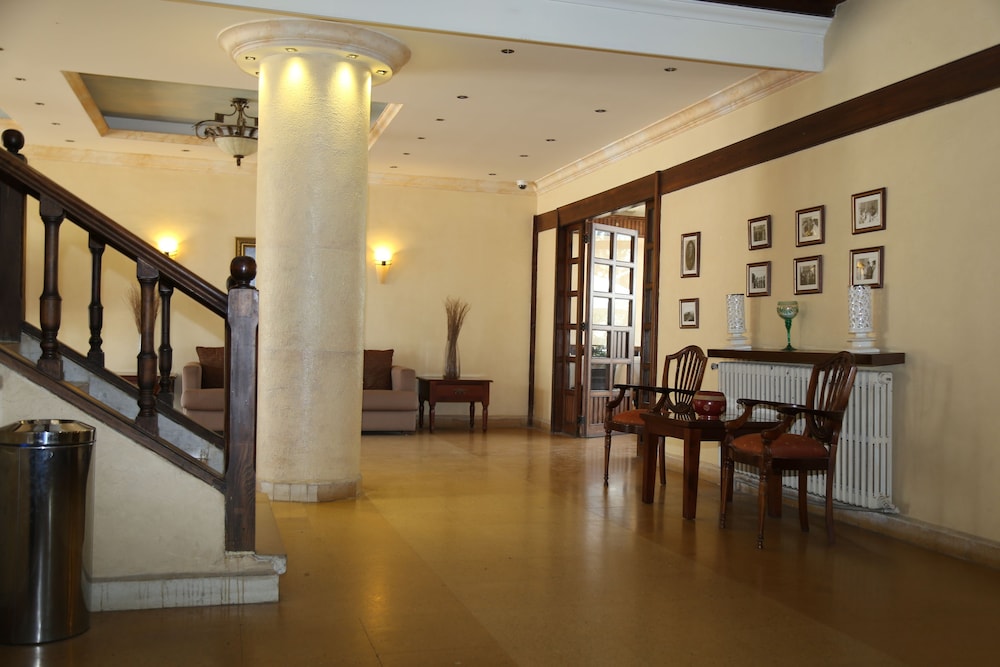 Douma Hotel 43/59