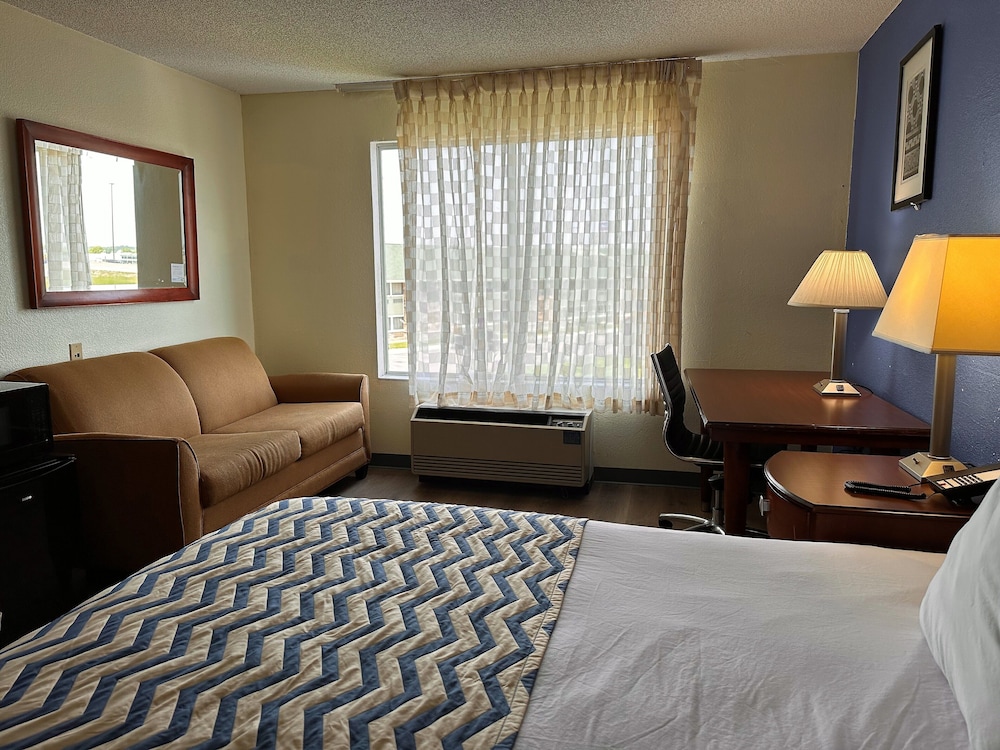 Travelodge By Wyndham Fort Wayne North 15/38