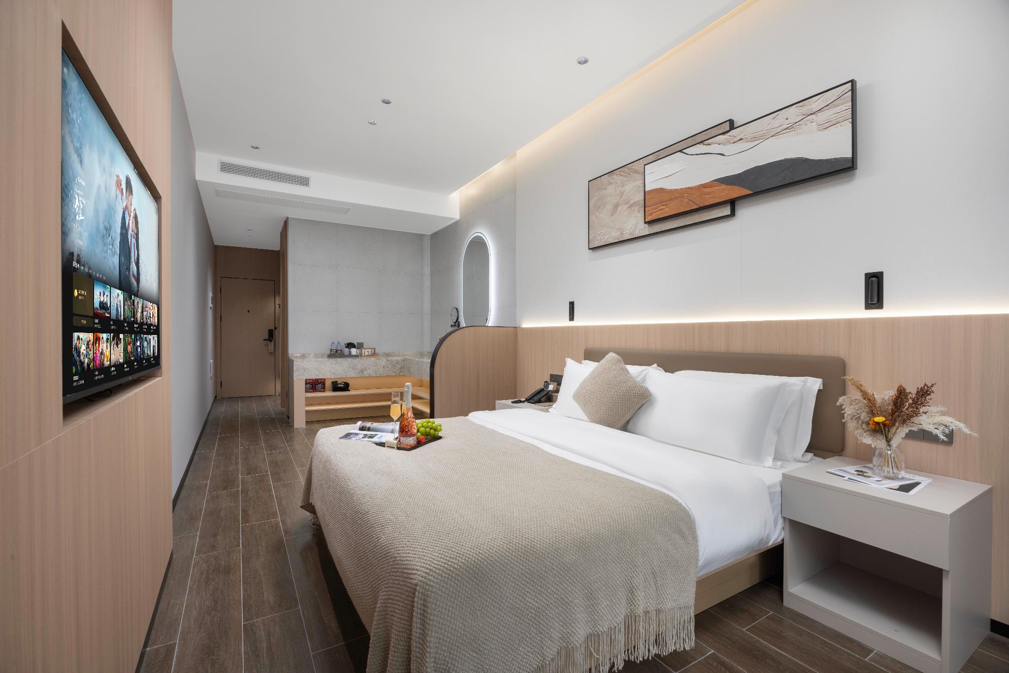 Guangzhou Lingyue Hotel (Canton Fair Transfer Service) 12/28