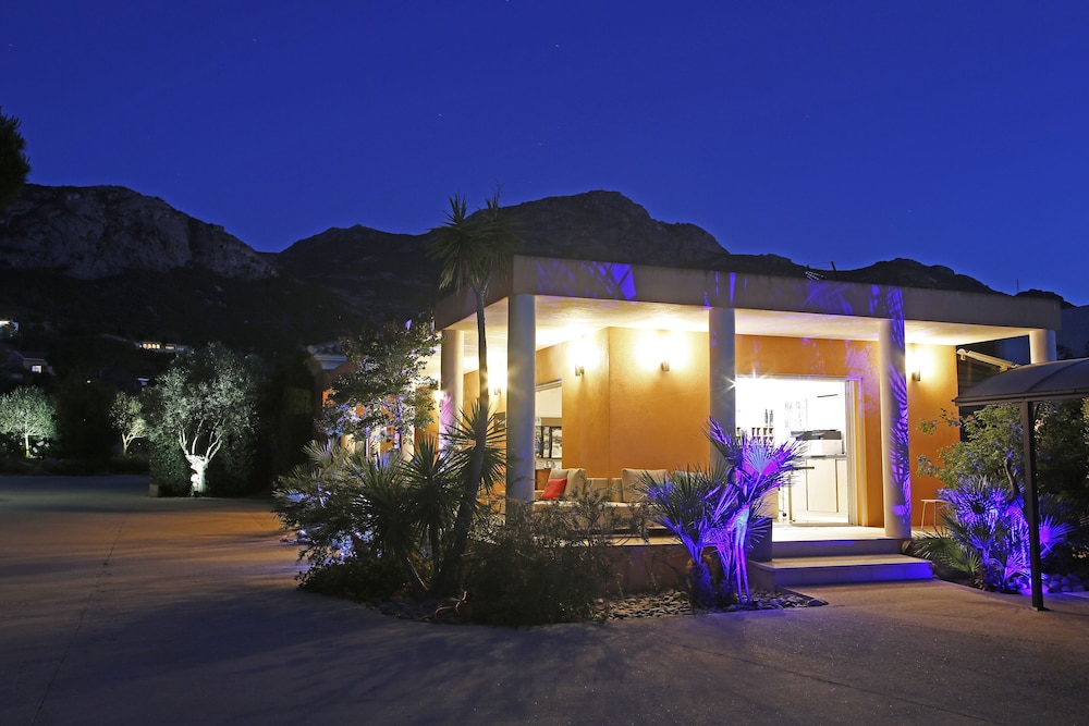 Domaine Villas Mandarine 1/50