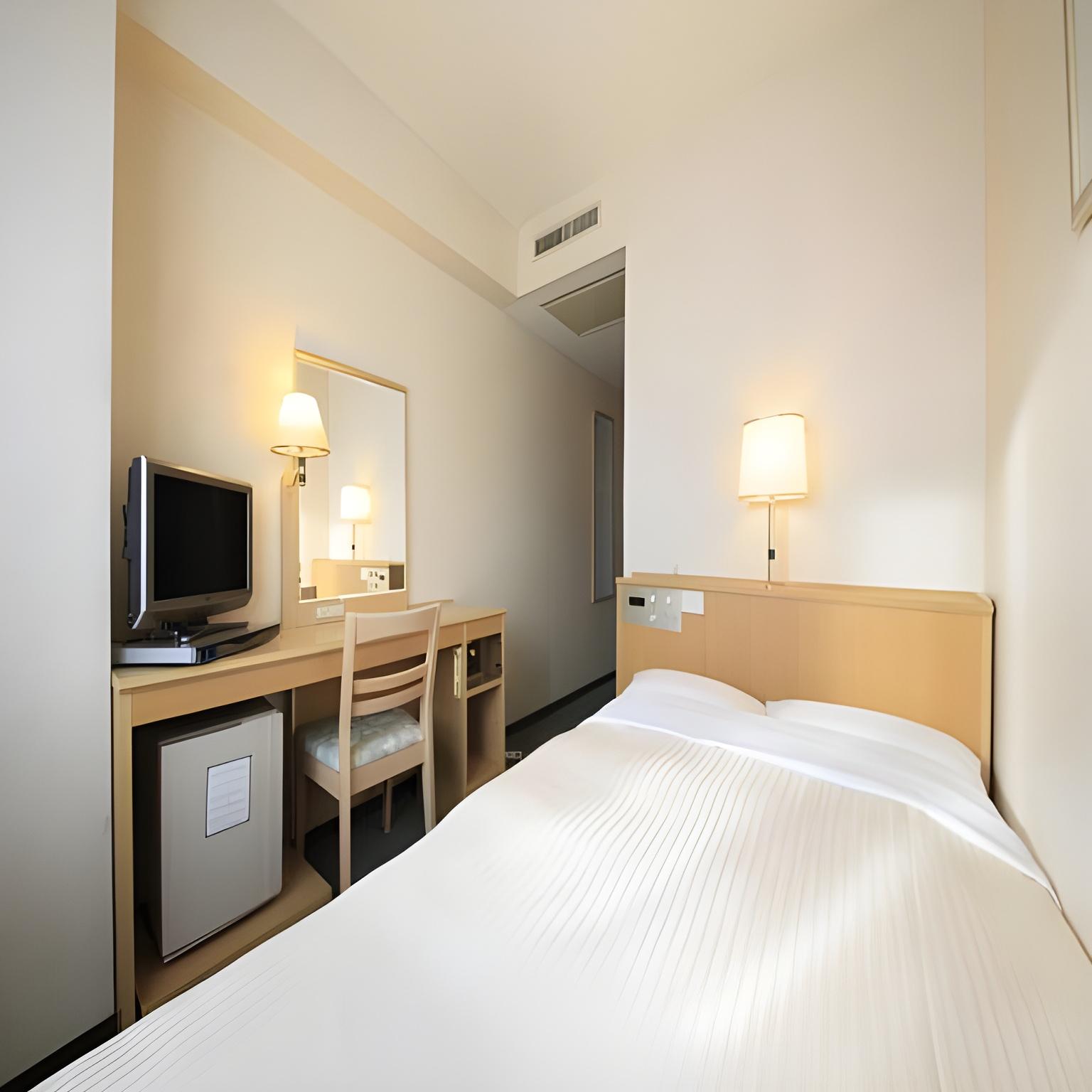 Semi Room, Standard, Semi Double Bed, Smoking