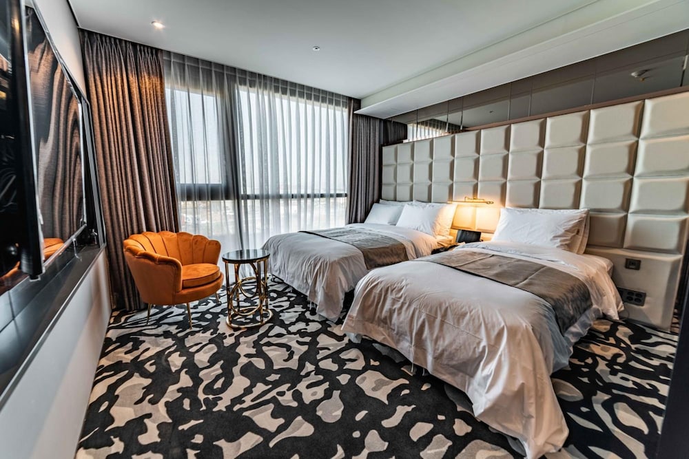 Best Louis Hamilton Hotel West Busan 8/38