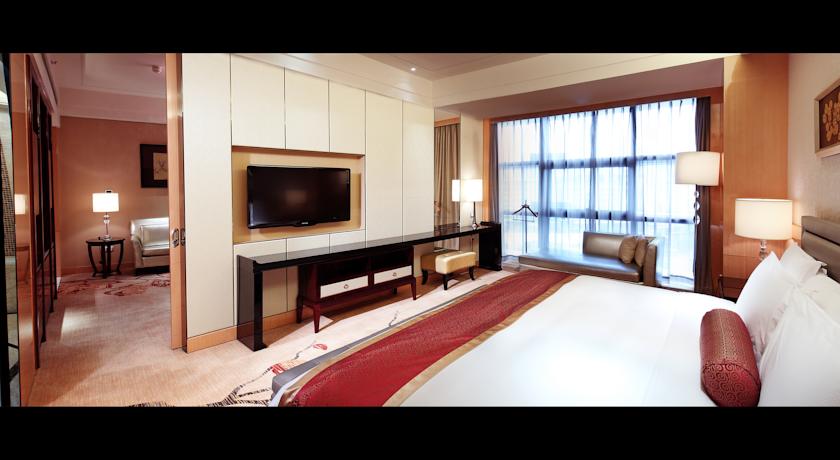 Deluxe, Suite