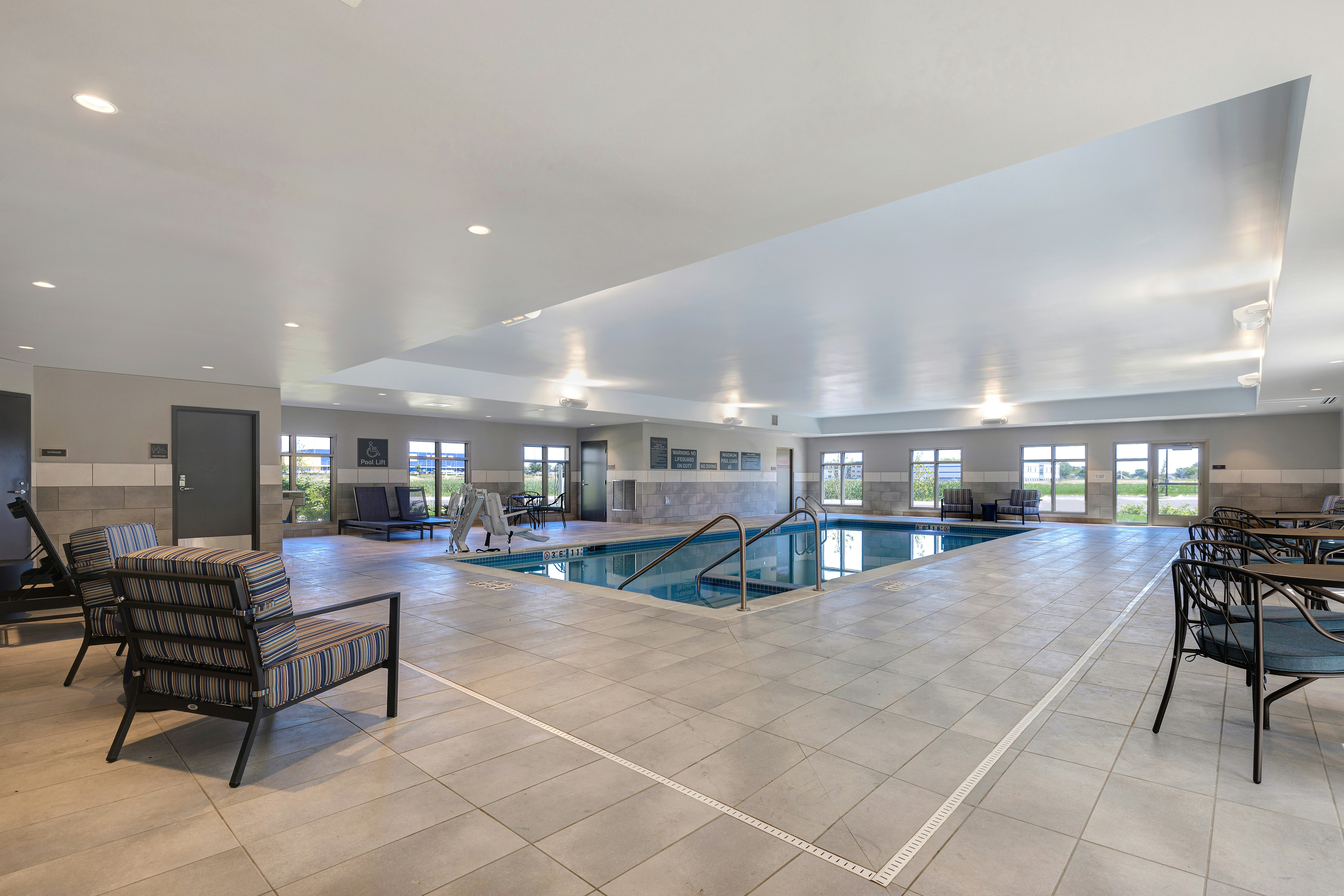 Homewood Suites by Hilton Oak Creek Milwaukee 8/32