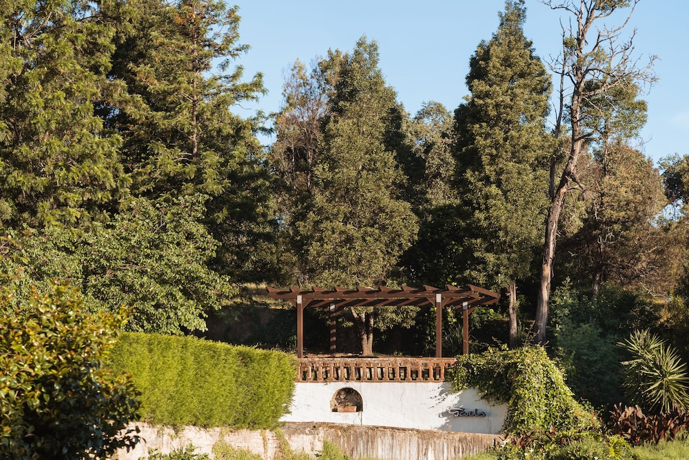 Imani Country House 50/54