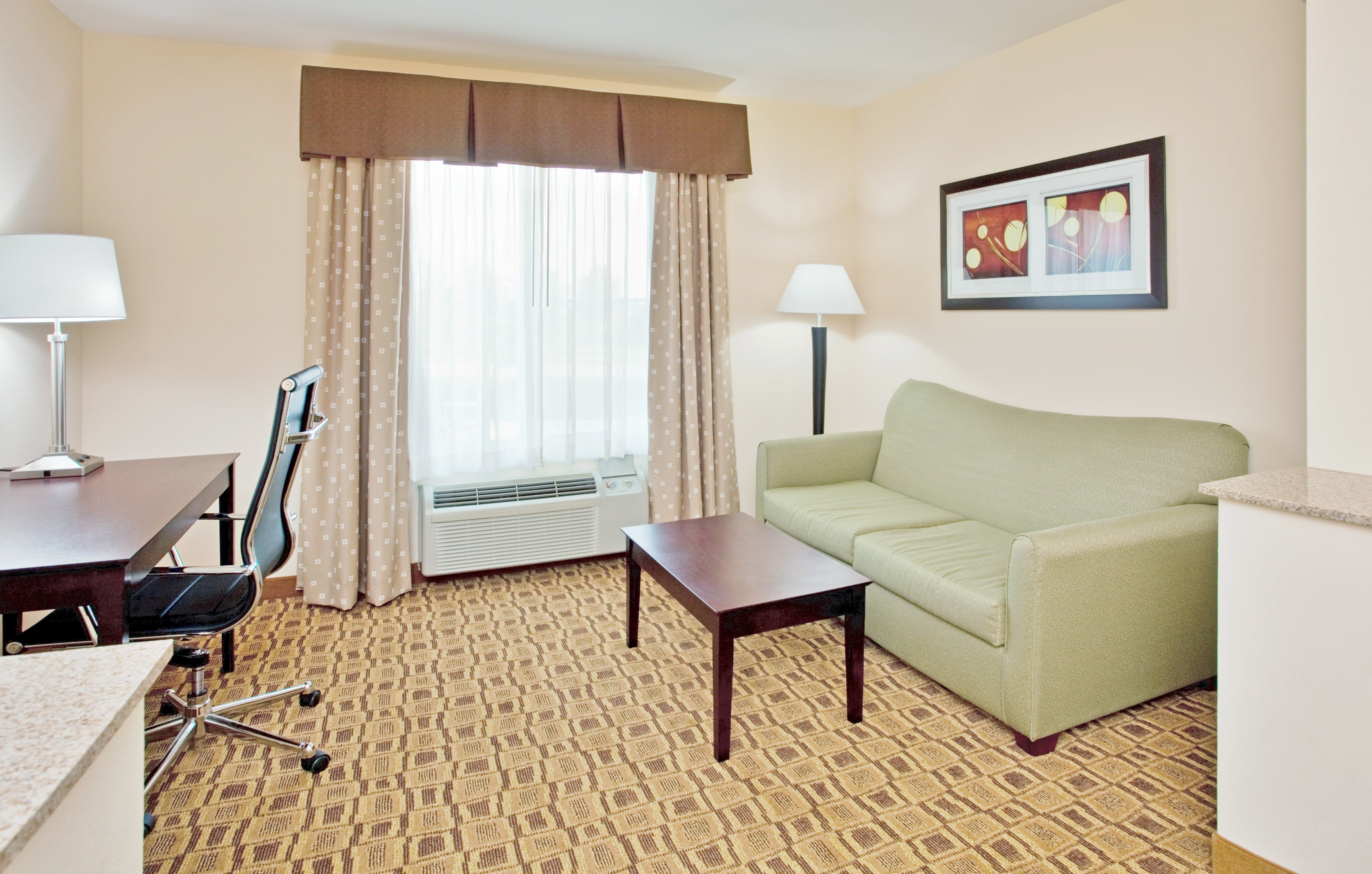 Holiday Inn Express Boonville 35/50