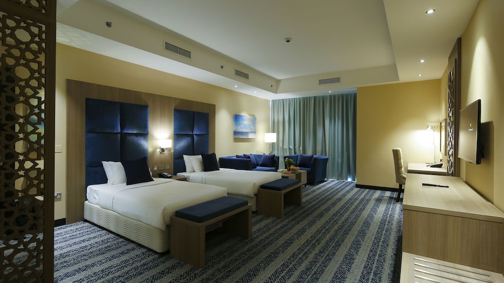 The Castle Premium Hotel 17/45