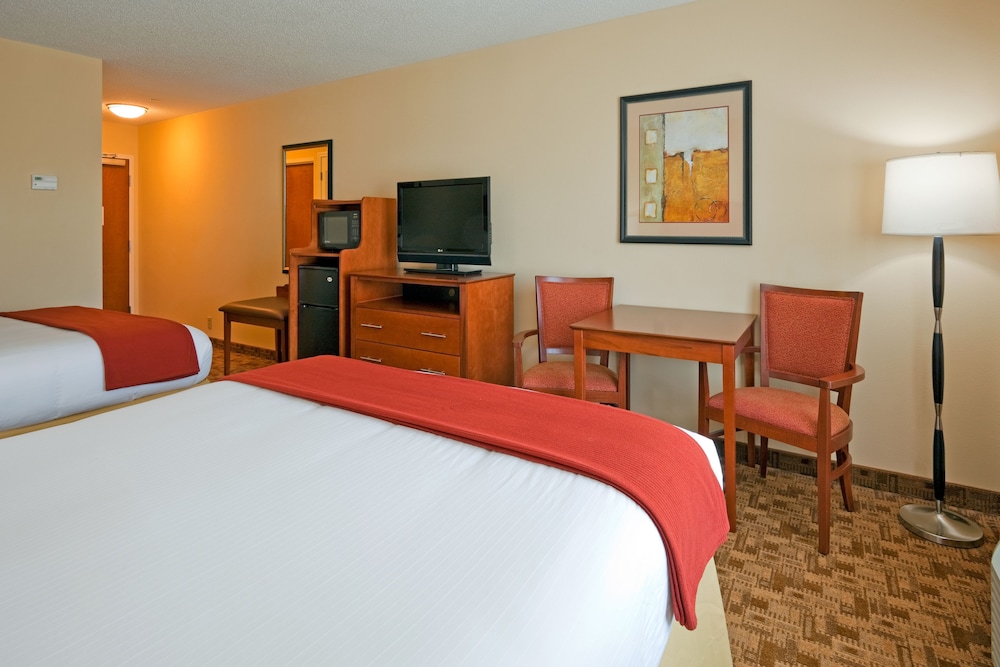Holiday Inn Express Hotel And Suites Phenix City Columbus 20/52
