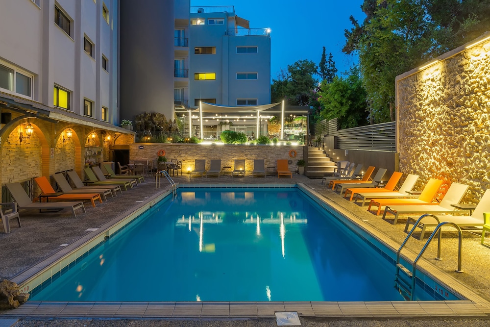 Palmyra Beach Hotel in GLYFADA