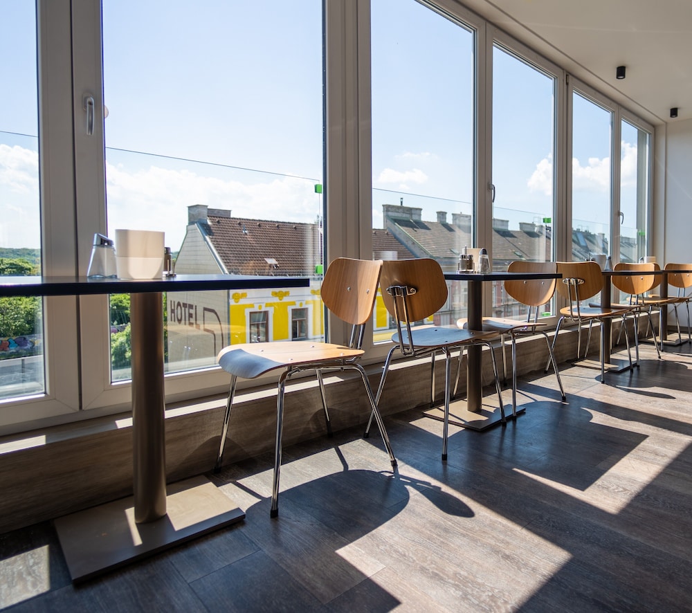 Smart Hotel Schonbrunn 45/63