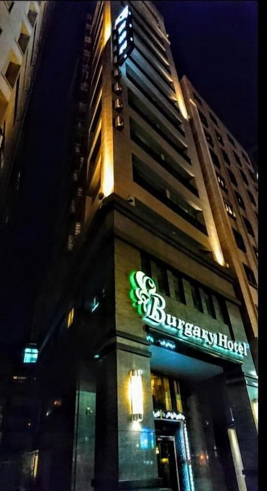 Burgary Hotel 3/50