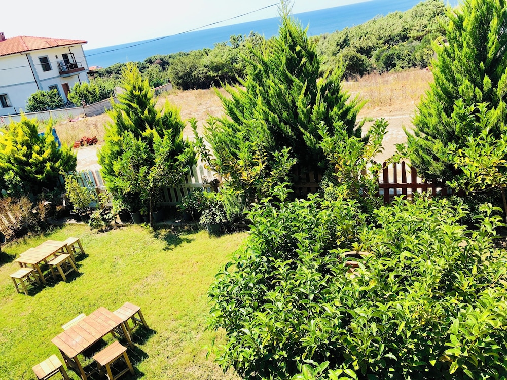 Poyraz Konuk Evi 32/44