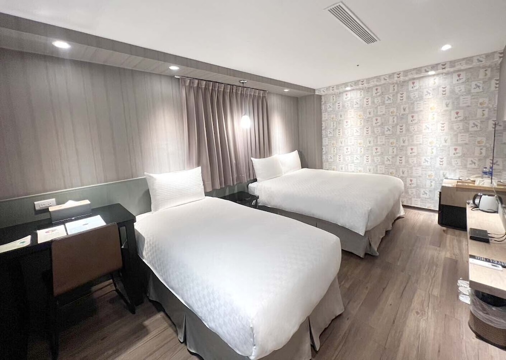 غرفة ديلوكس ثلاثية بسرير مزدوج وسرير فردي، Le room Hotel Kaifeng Taipei 6/10