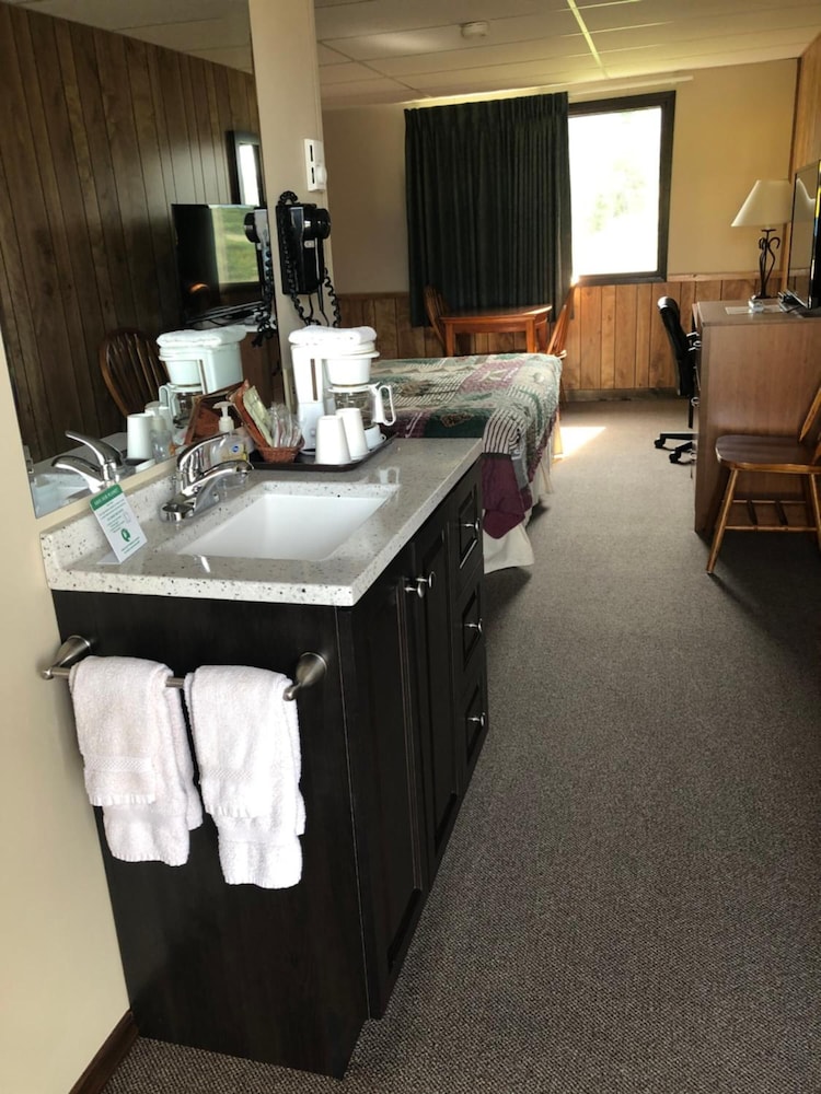 Denali Park Hotel 12/35