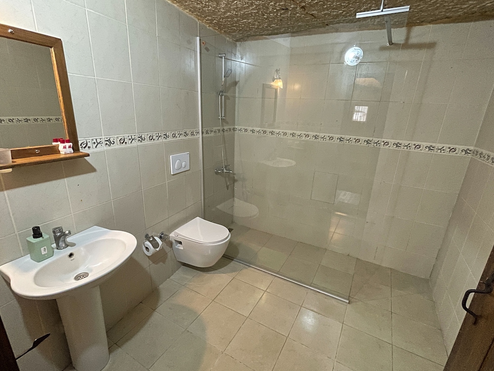 Karadut Cave Hotel 45/50