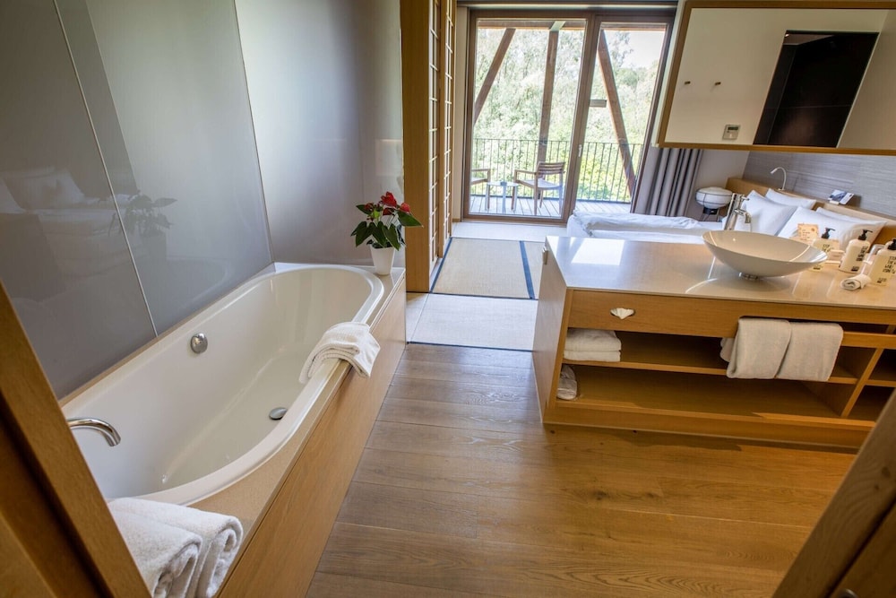 Japa, Suite, Double Bed