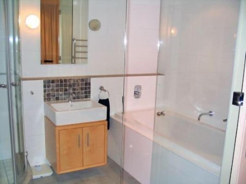 ITC Hospitality Group Two Bedrooms Cartwright's Corner 42/45
