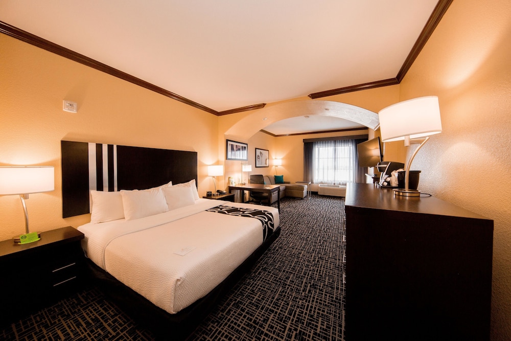 La Quinta Inn & Suites by Wyndham Big Spring 21/48