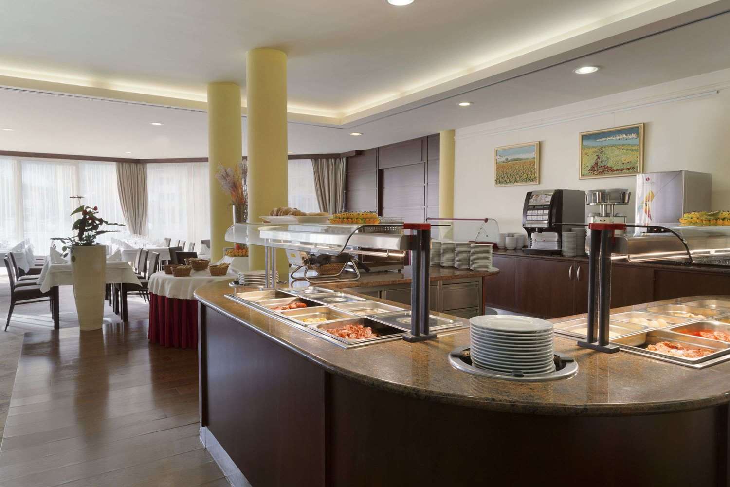 Ramada Hotel & Suites by Wyndham Kranjska Gora 31/34