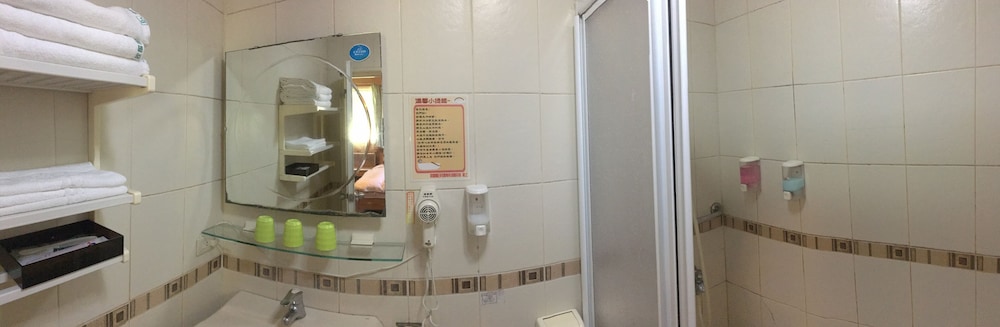 Sun Moon Lake Youth Activity Center Hostel 36/37