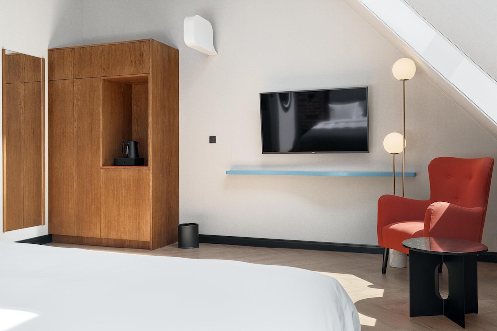 Studio, Apartment, Queen Bed, Separate Building