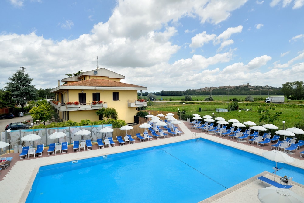Hotel Ristorante Dante 39/50