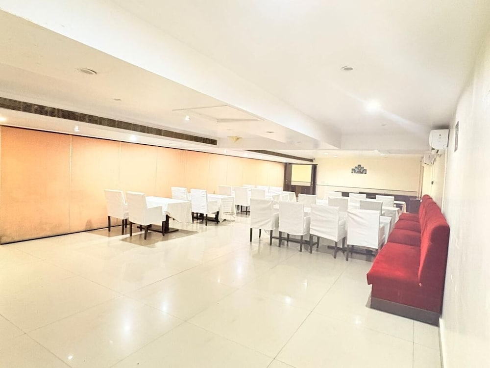 AADHAR HOTEL 10/26