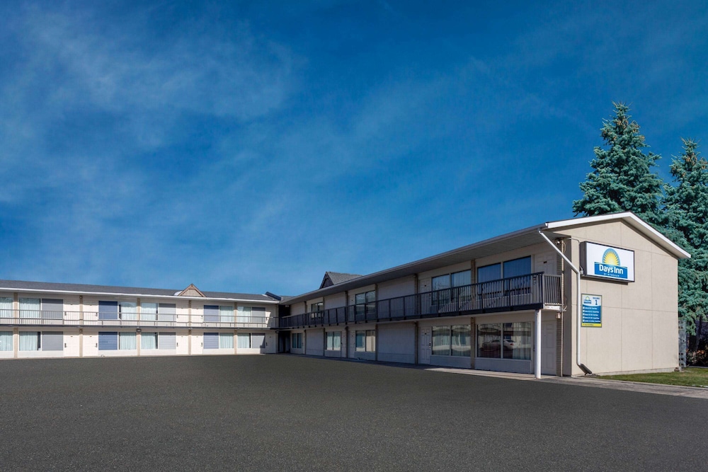 Days Inn by Wyndham Birch Run 3/36