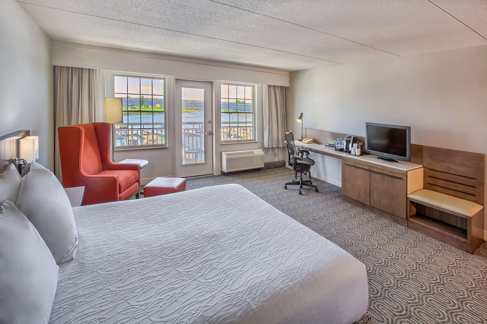Hilton Garden Inn Kent Island Marina 20/51