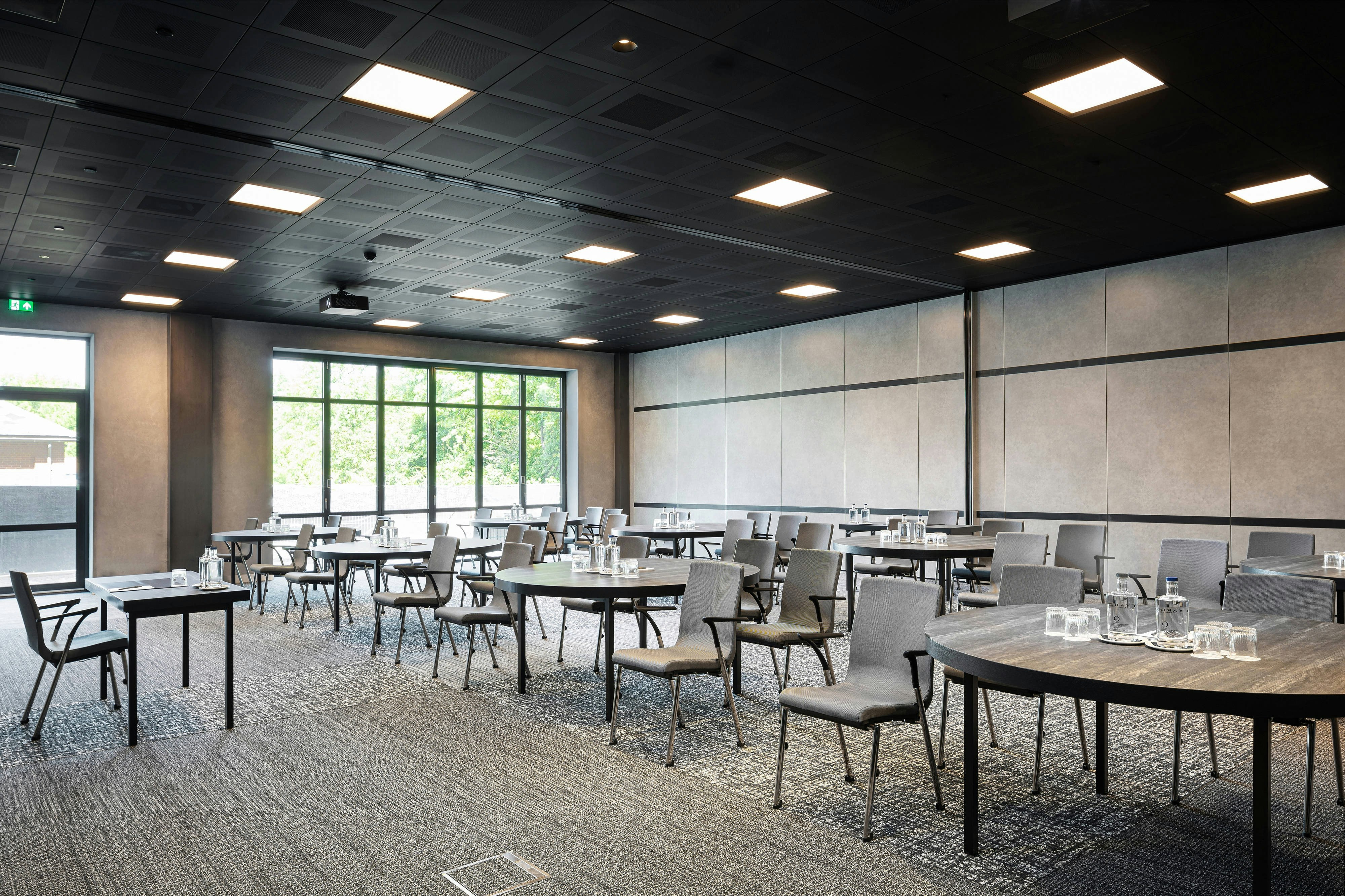 Courtyard By Marriott Amsterdam Airport 65/75