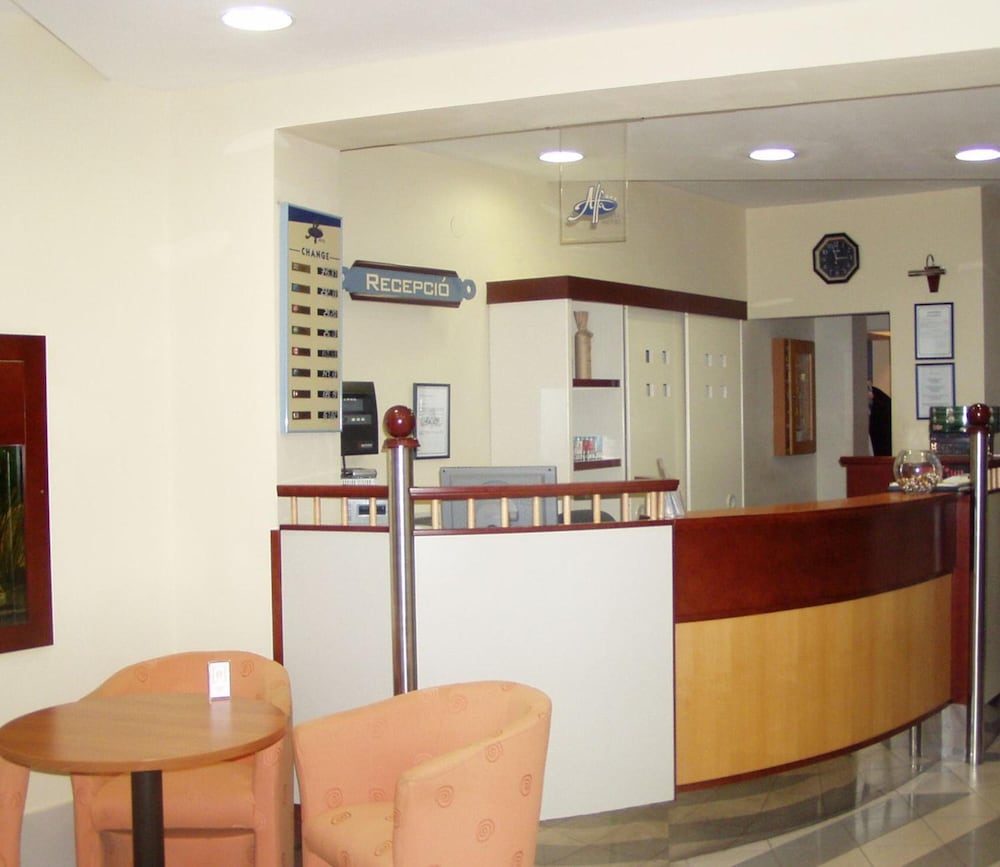 Tisza Alfa Hotel 8/48
