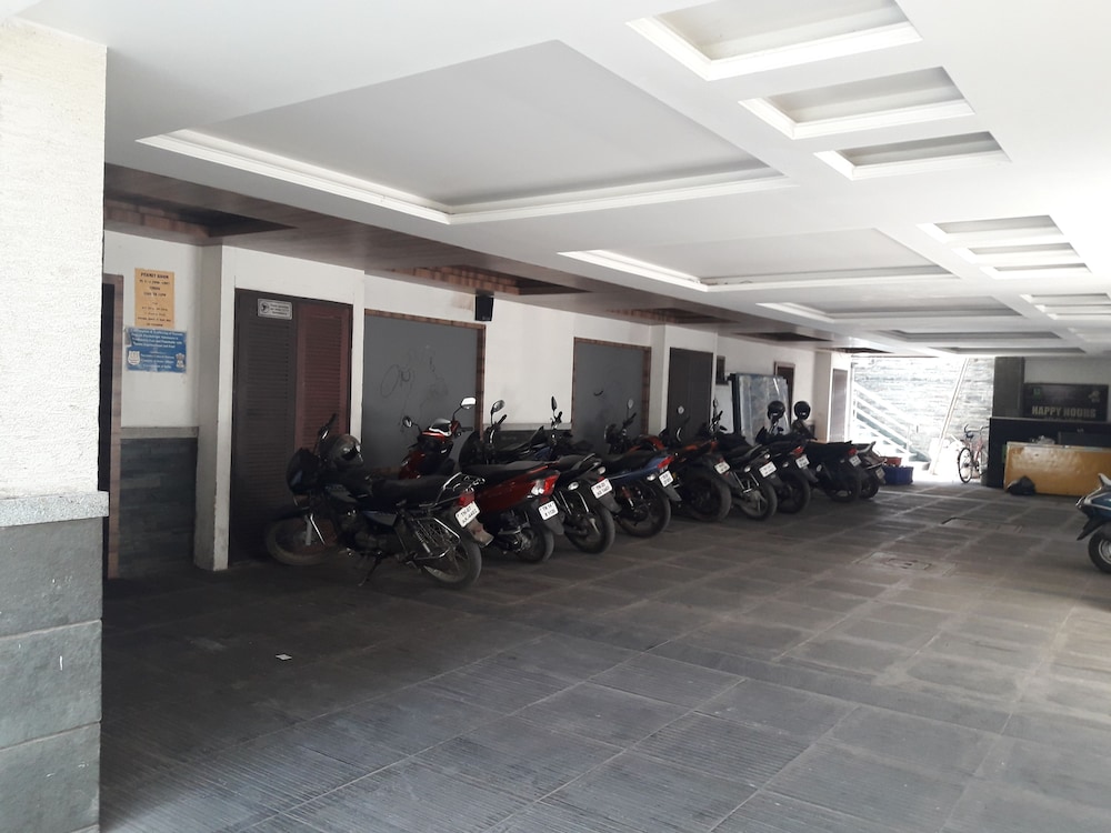 Urvashi Residency 40/43