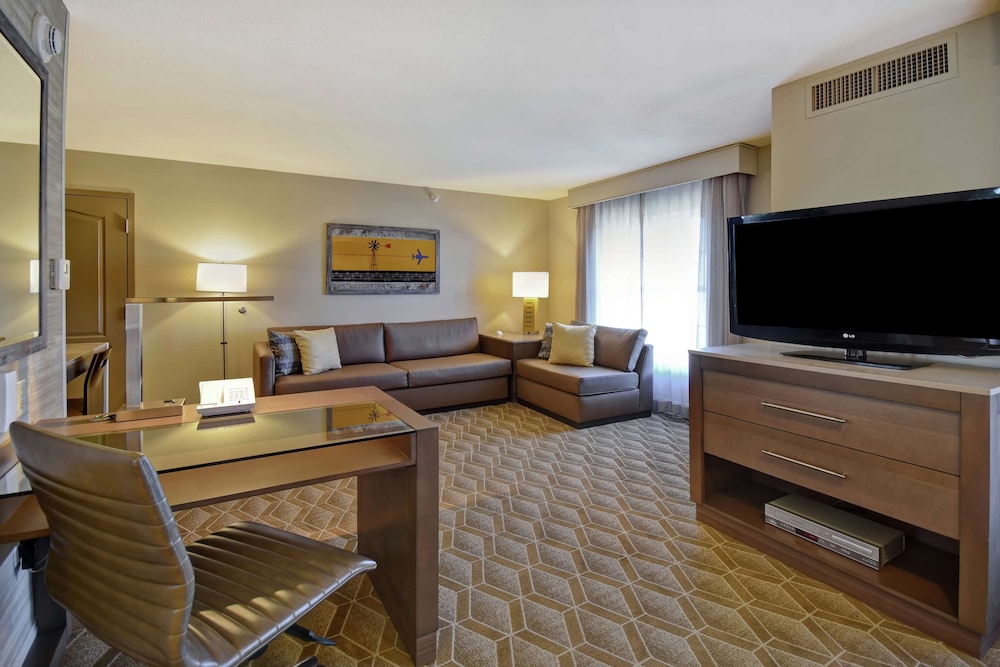 Homewood Suites by Hilton @ The Waterfront 25/45