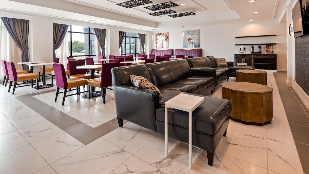 Best Western Plus New Richmond Inn & Suites 30/40