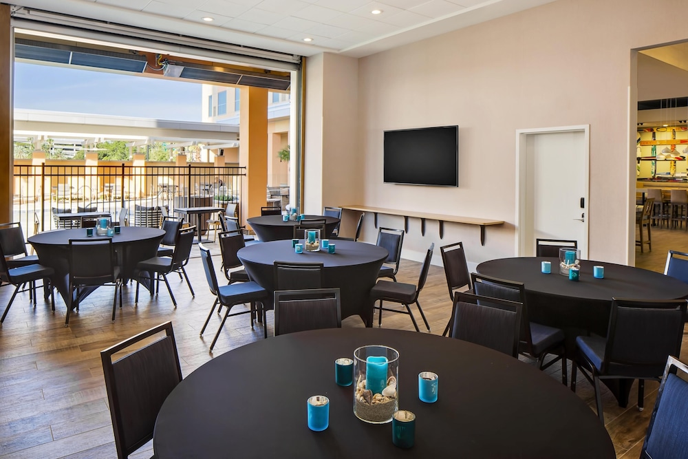Hyatt House Across From Universal Orlando Resort 38/50