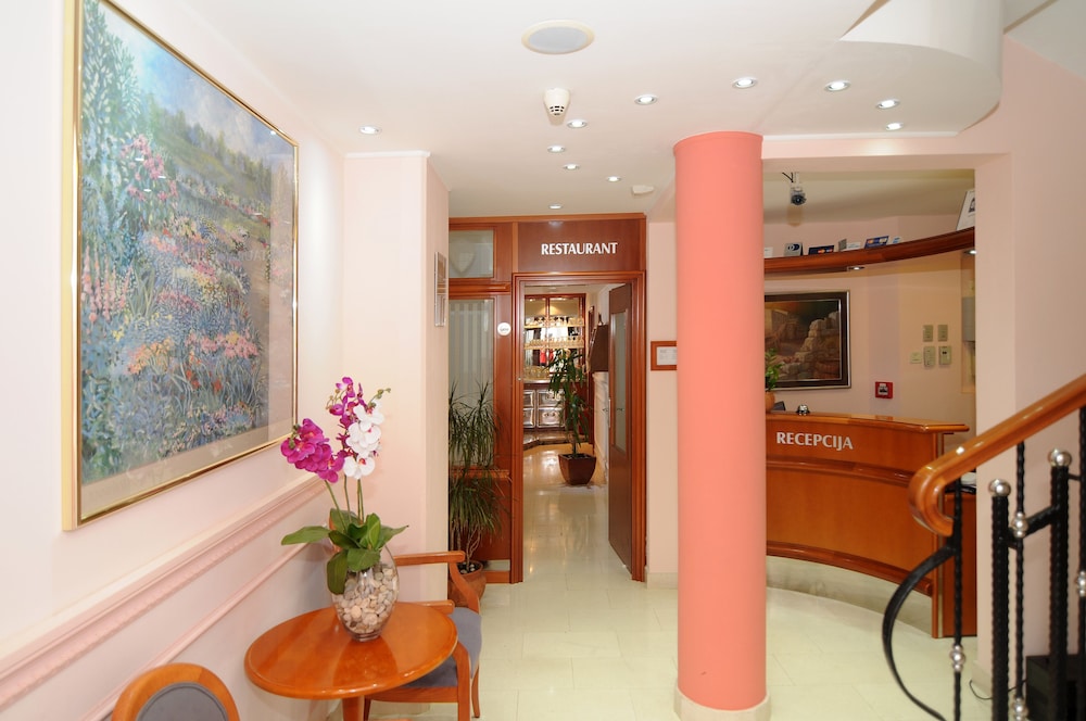 Hotel Rosina 4/34