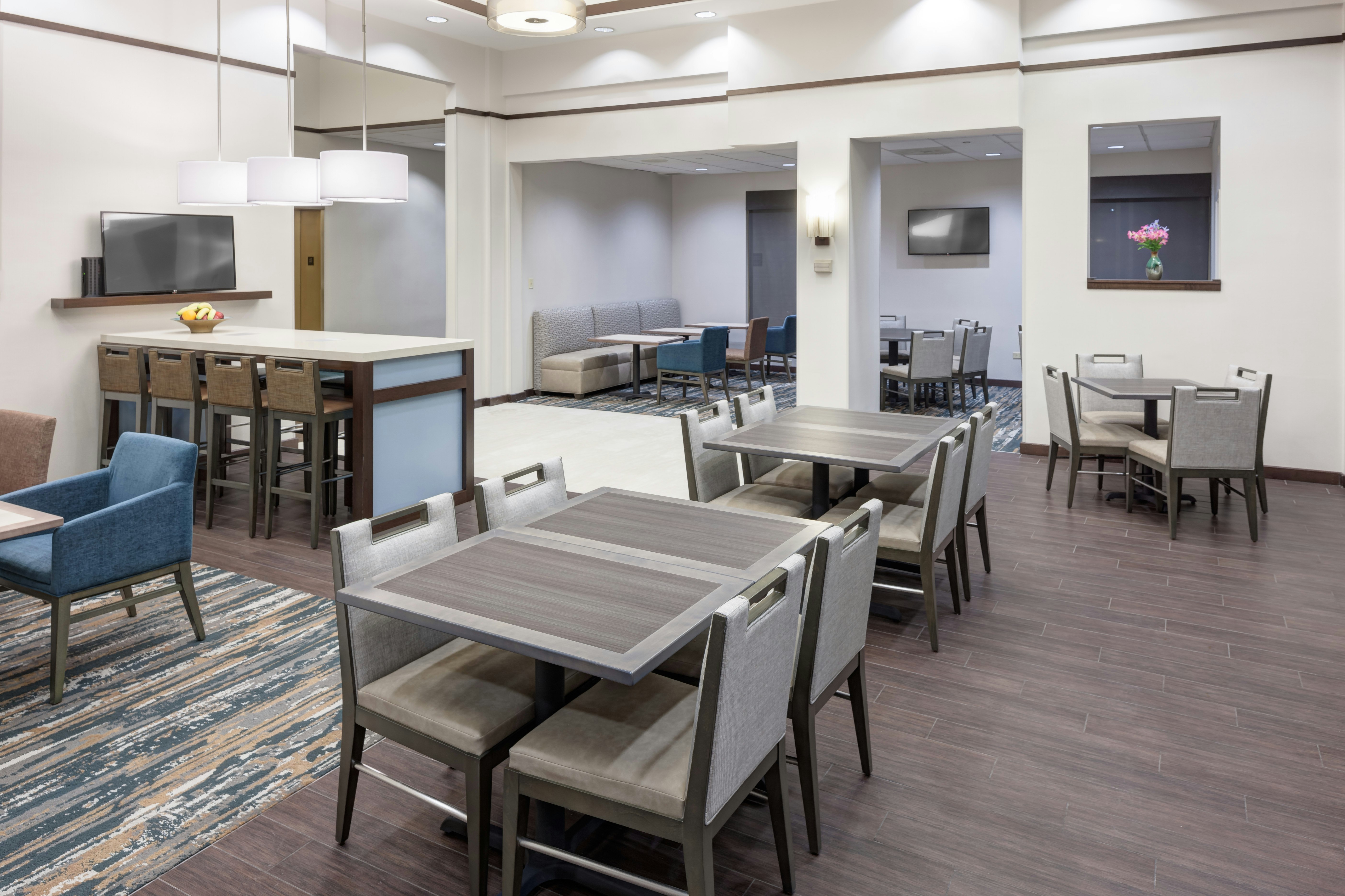 Hampton Inn And Suites Chicago North Shore 33/45