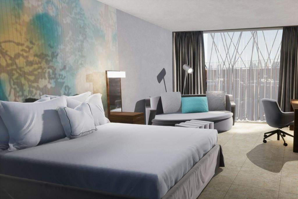 1 Bedroom, Master, Suite, King Bed, River View