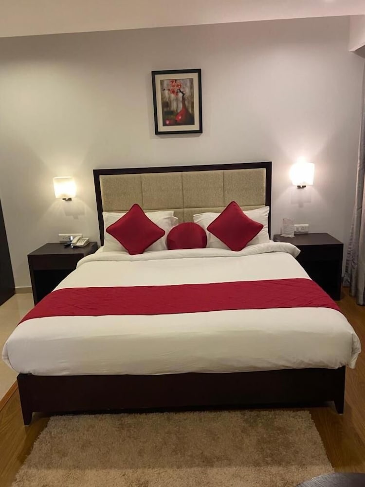 Triguna Clarks Inn Kurnool 7/29