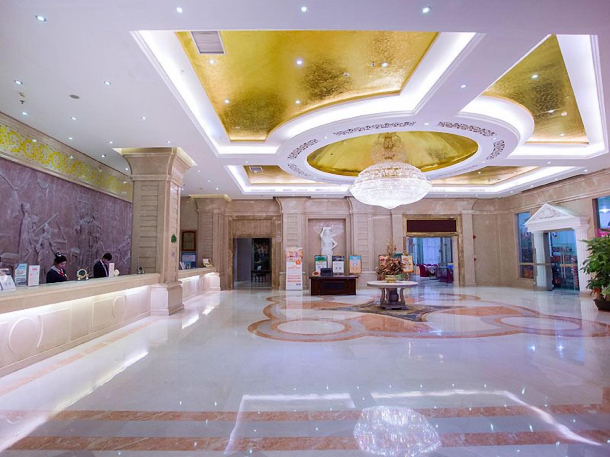 Vienna Int Hotel Shenzhen Songgang Wanzhao Square 19/50