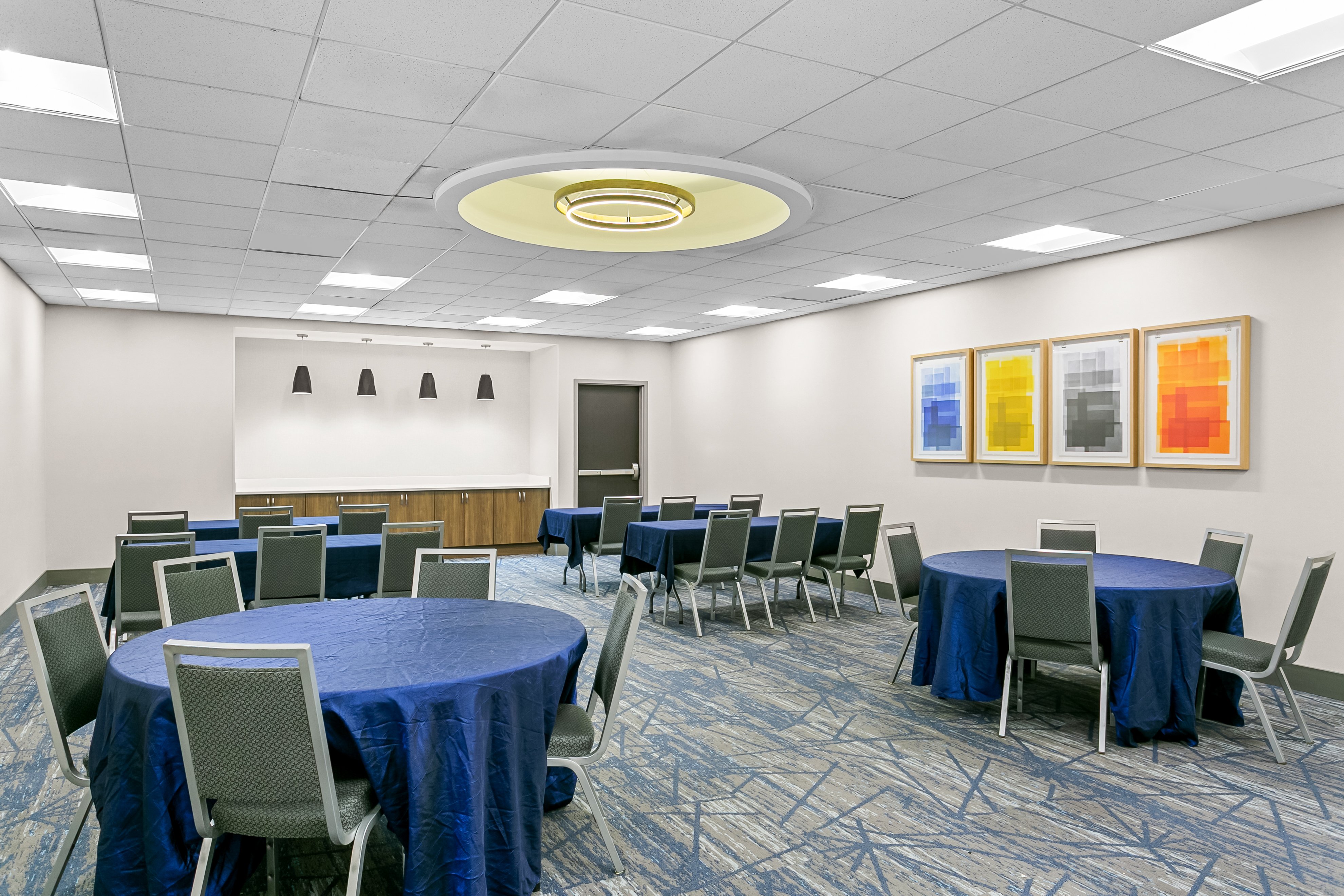 Holiday Inn Express And Suites Baltimore West Catonsville 61/66